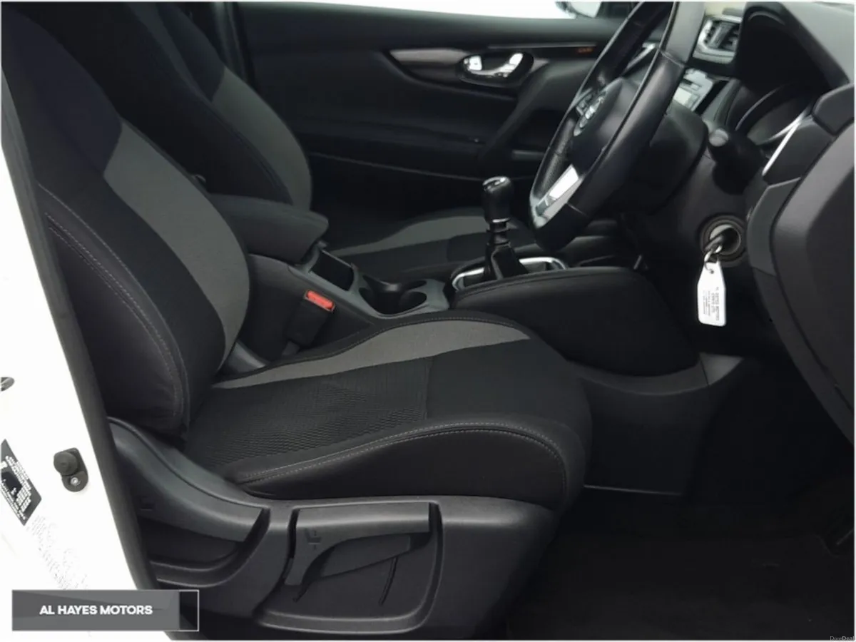 Nissan Qashqai **FLASH SALE**1.5 SV 18 4DR *NCT 1/ - Image 4