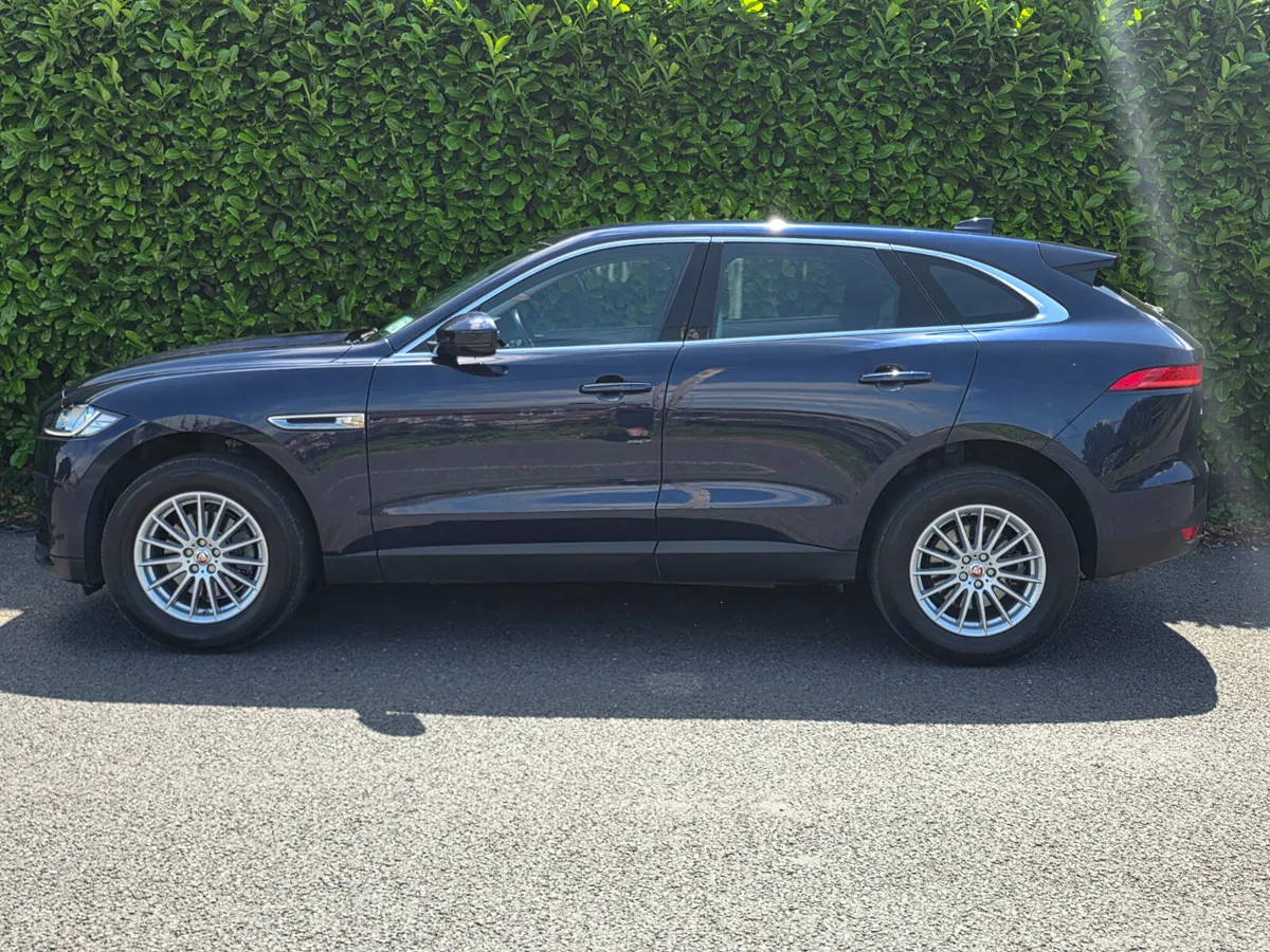 2017 Jaguar F-PACE 2.0D Prestige AWD Automatic - Image 3