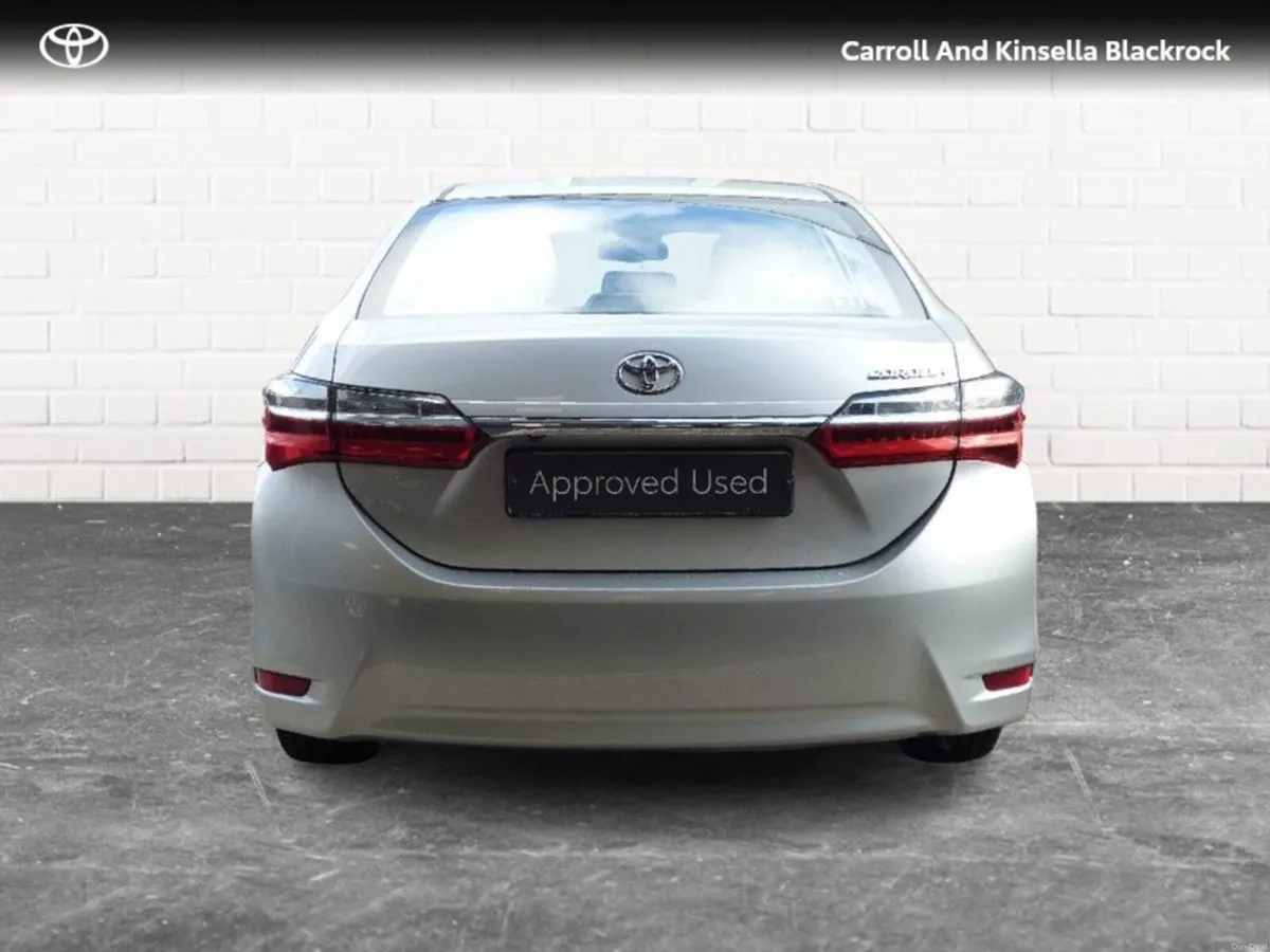 Toyota Corolla Luna Sport Saloon Manual - Image 4