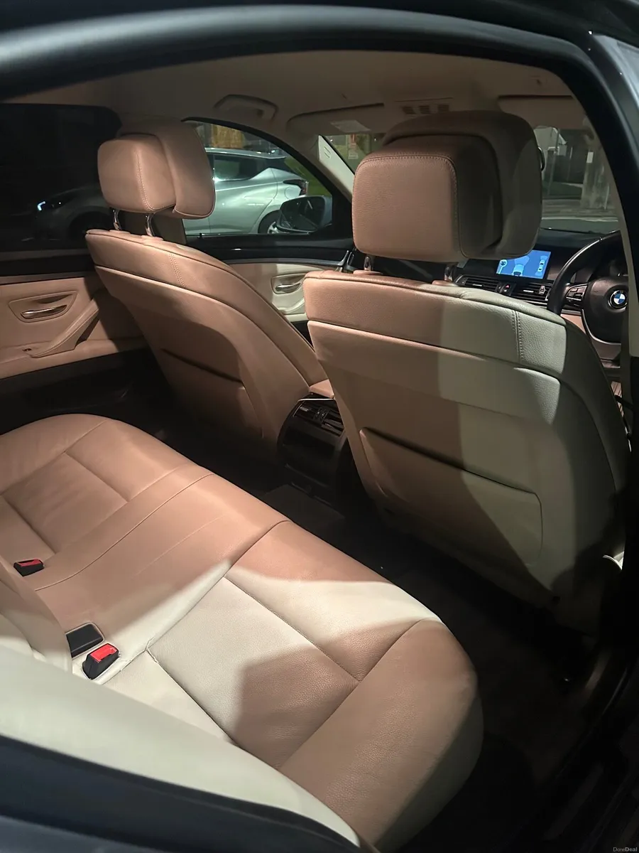 BMW 5-Series 2012 - Image 5