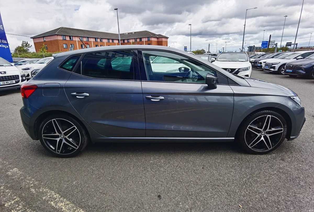 SEAT IBIZA 1.0TSI FR - Image 4