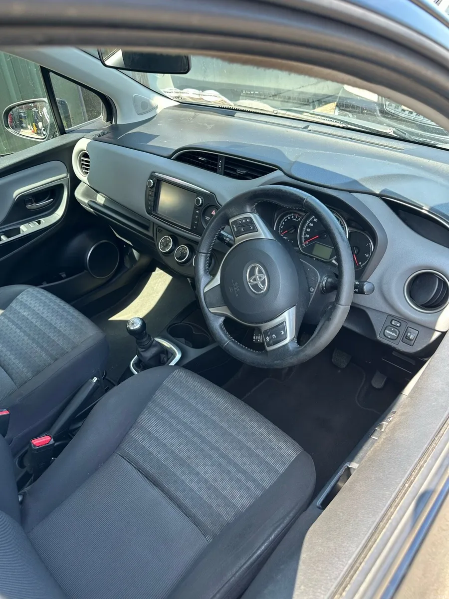 Toyota Yaris - Image 4