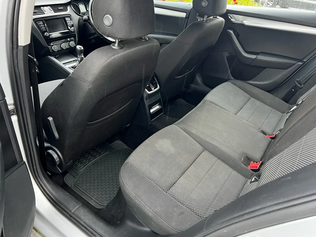 2016 Skoda Octavia 1.6Tdi NCT 11-27 - Image 6