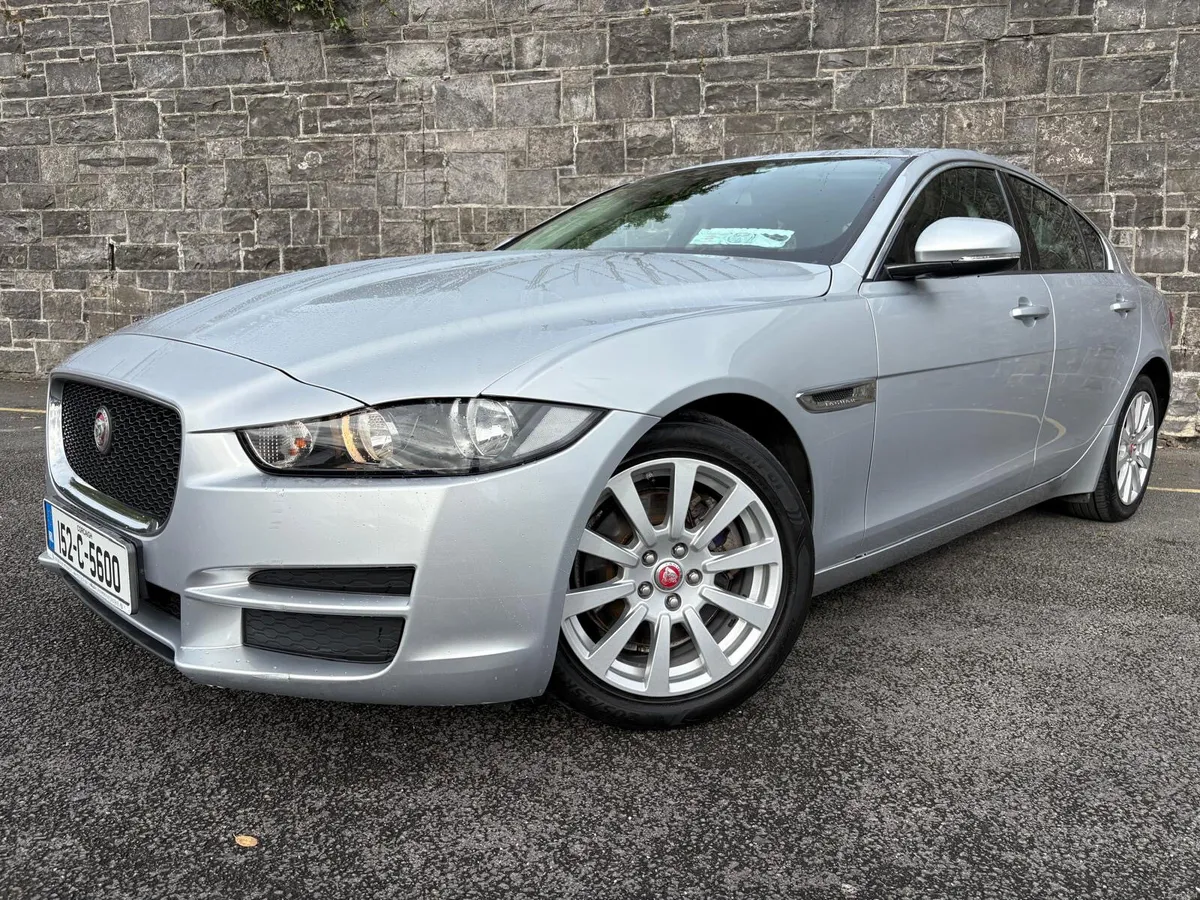 Jaguar XE  FSH! Trade ins welcome! Warranty! - Image 3
