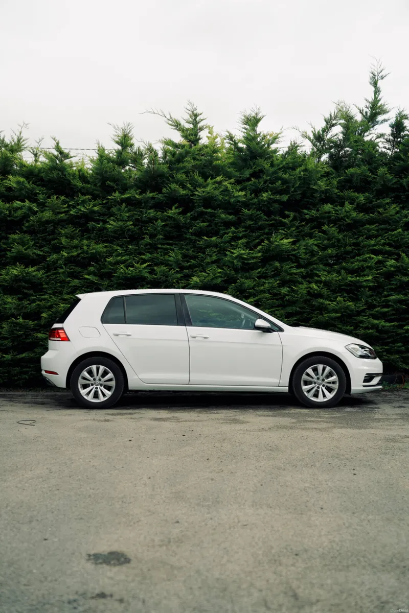 Volkswagen Golf Comfortline 2018 |Efficient Hatchb - Image 5