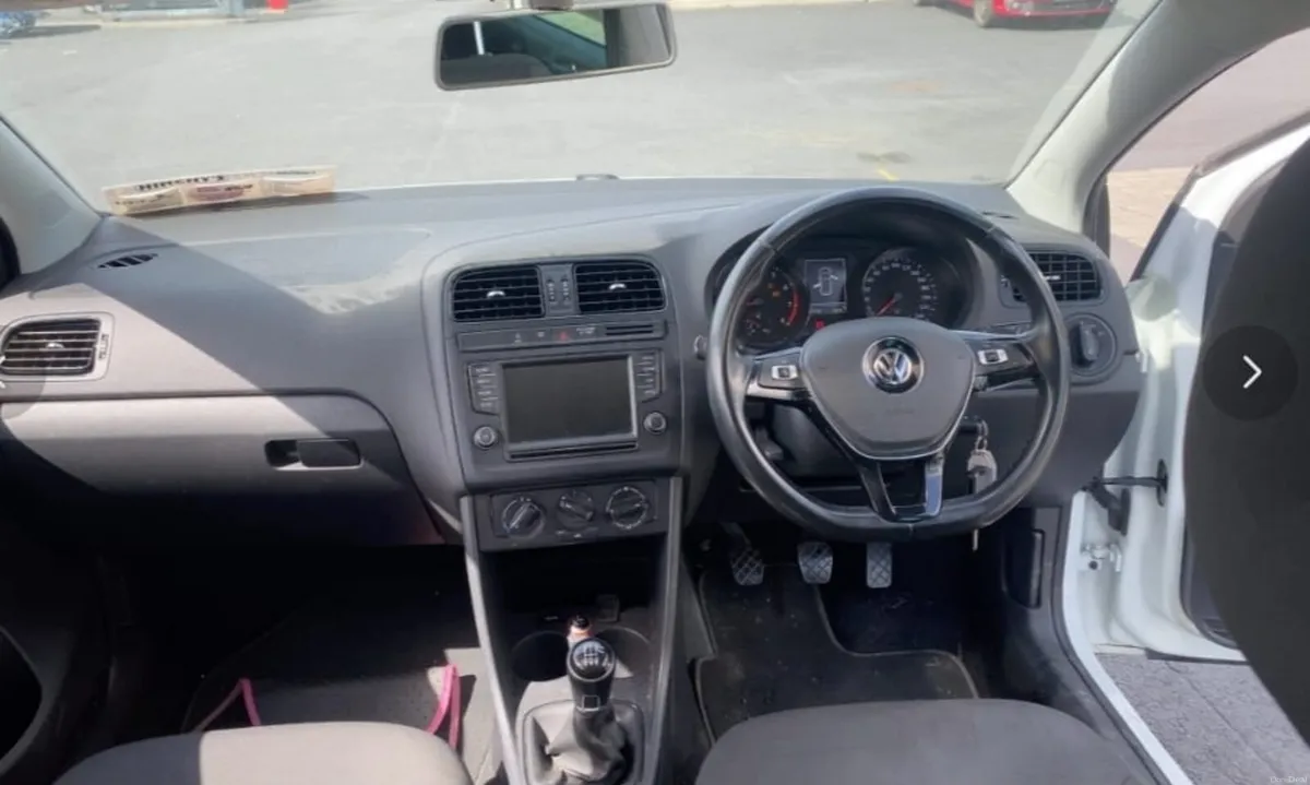 Volkswagen Polo 2017 - Image 5
