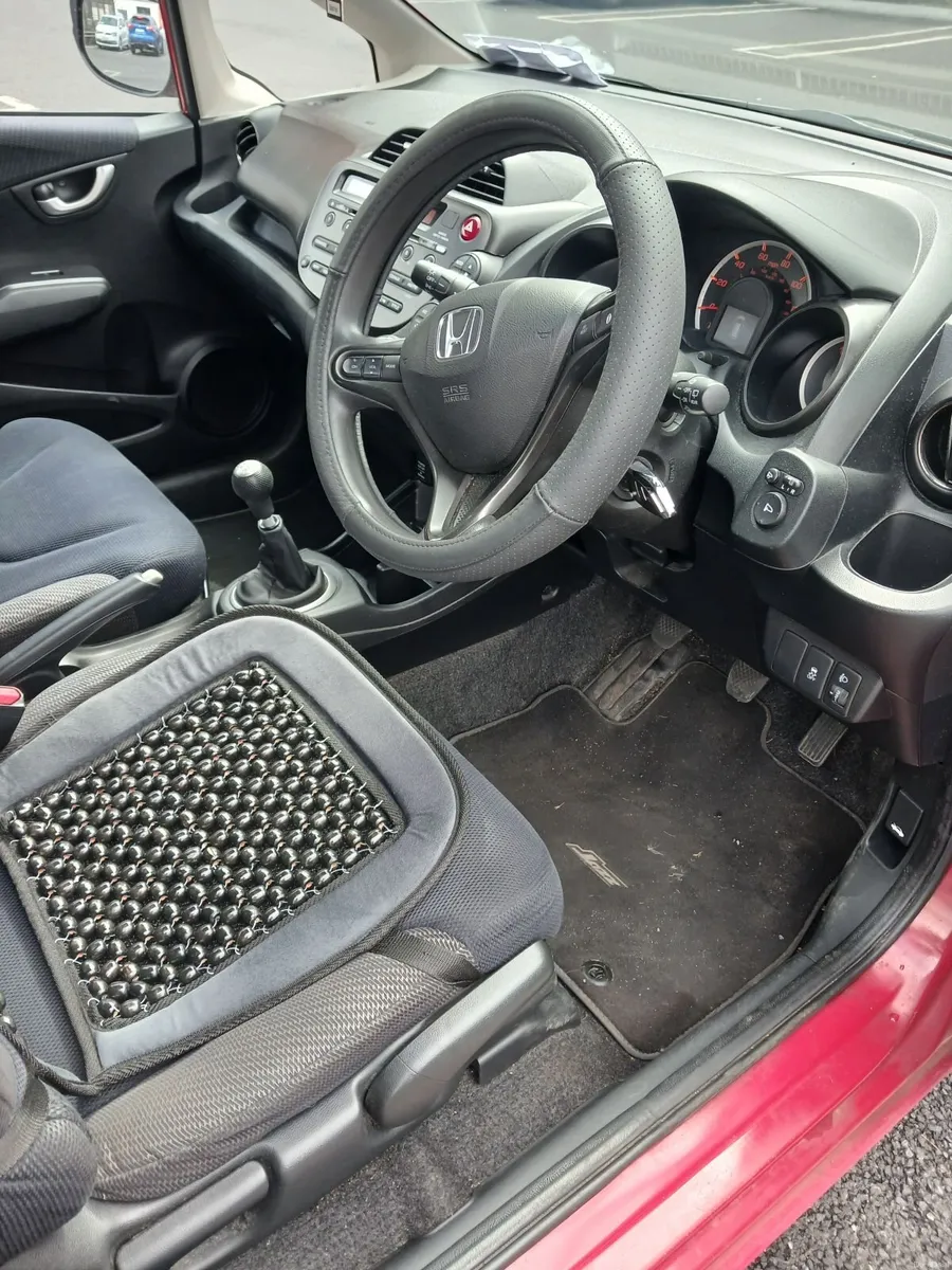 Honda Jazz 2011 - Image 2