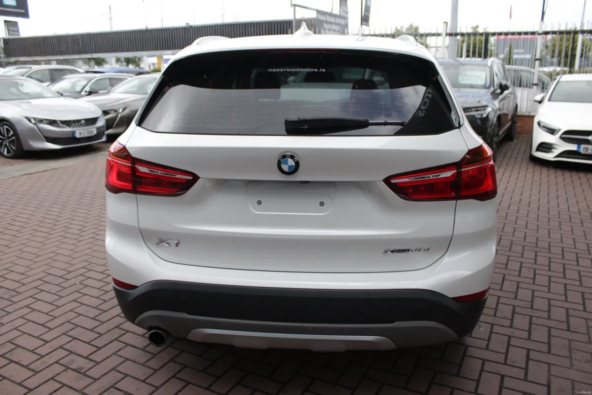 2.0D X-DRIVE X-LINE EDITION 5DR AUTOMATIC // 1 OWN - Image 5
