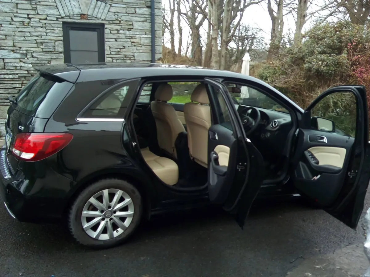 Mercedes-Benz B-Class 2015 - Image 2