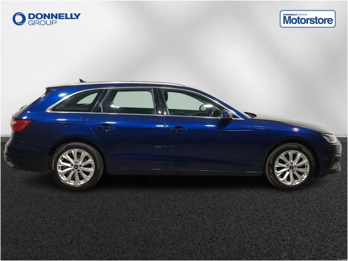 Audi A4 Diesel Avant Technik - Image 3