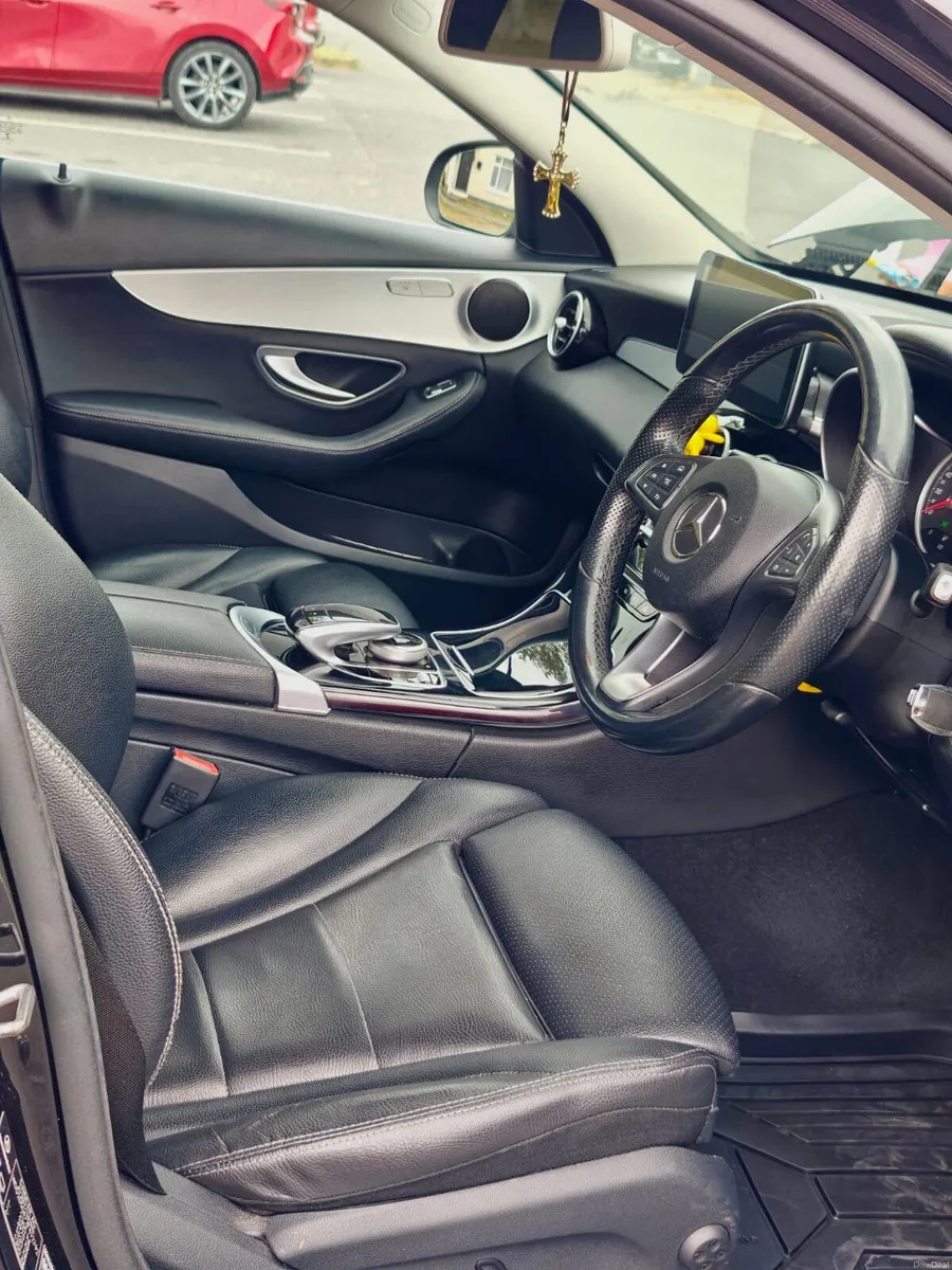 MERCEDES C 350 e - Image 4