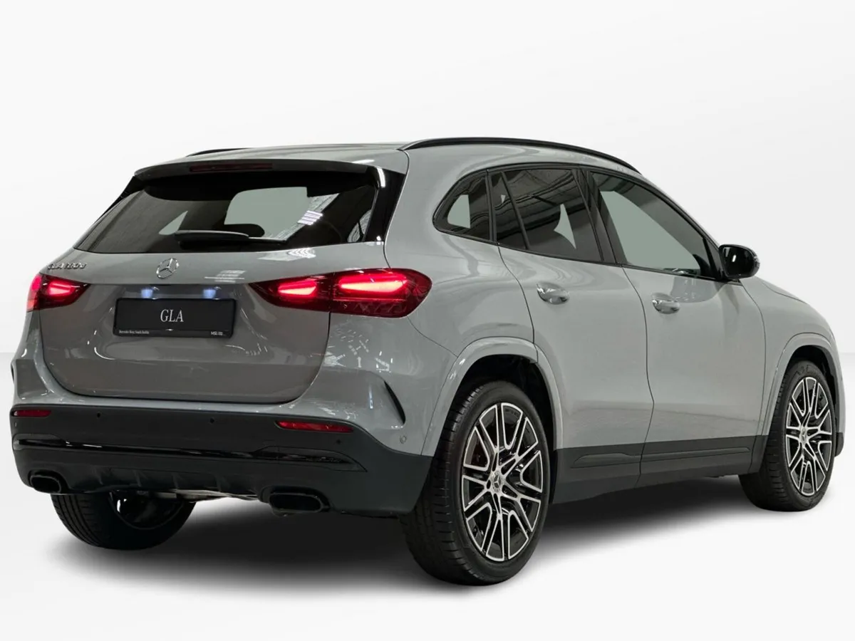 Mercedes-Benz GLA GLA180 D AMG Line + Special Edit - Image 3