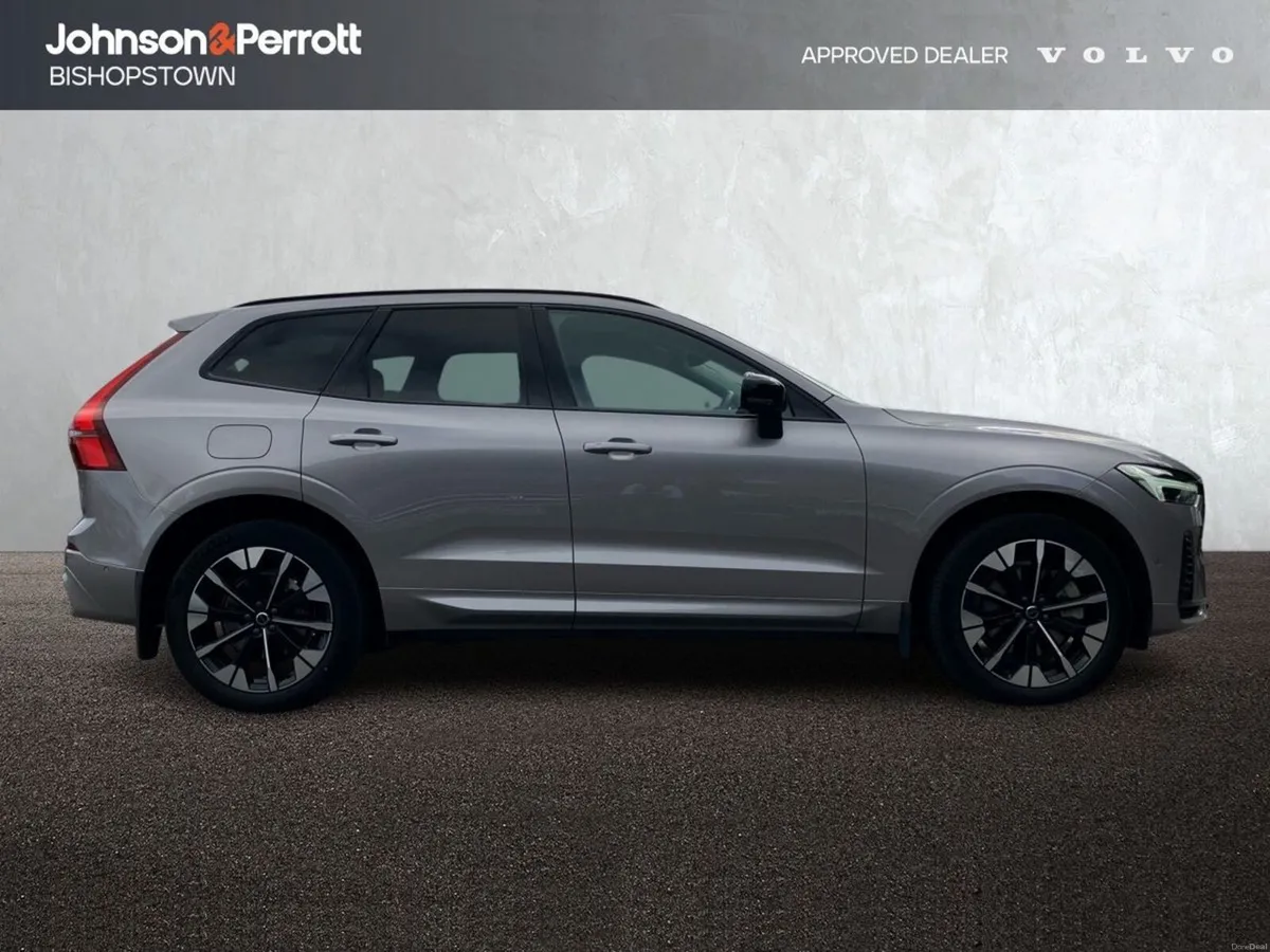 Volvo XC60 T6 350bhp AWD PHEV Plus Dark - Aurora S - Image 5