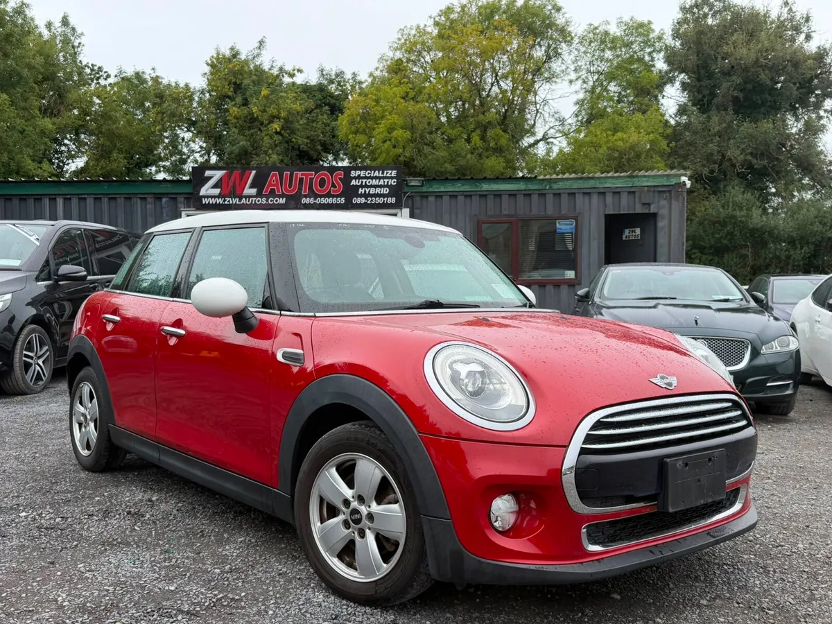 17 Mini Cooper 1.5 - Image 3
