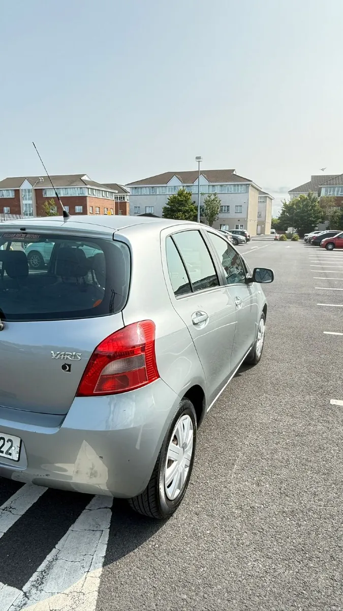 Toyota Yaris 2006 - Image 3