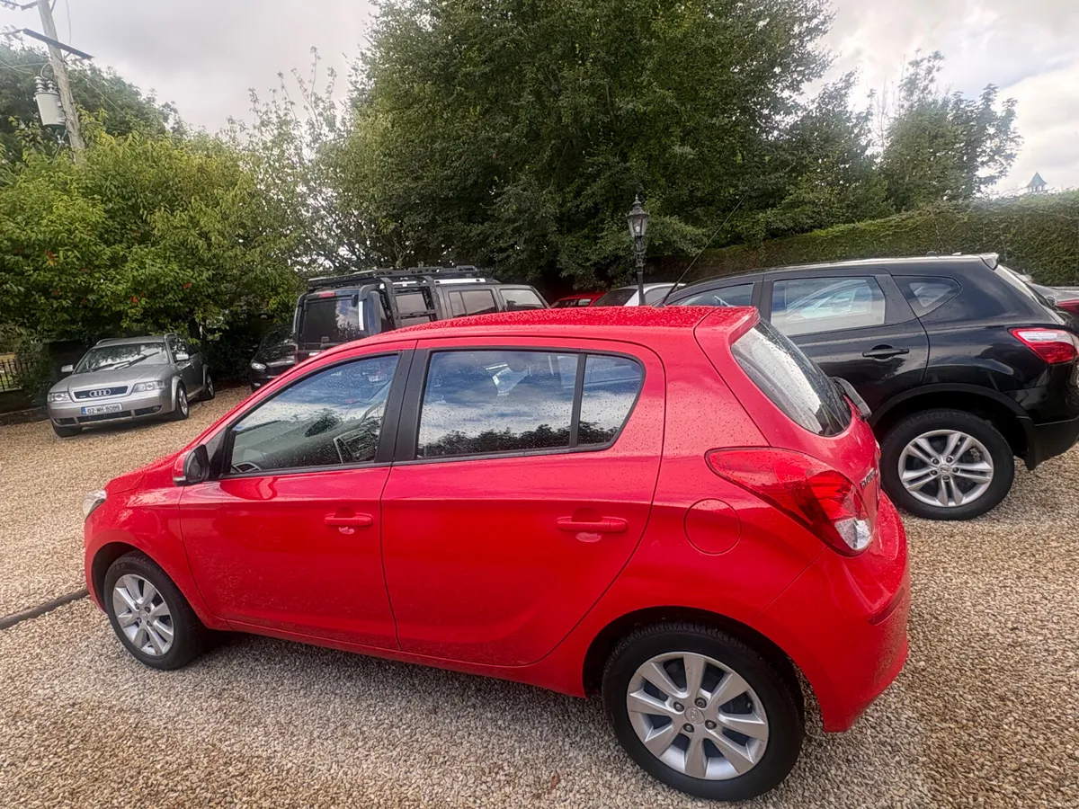 Hyundai i20 2013, 1.2 litre petrol , manual - Image 4