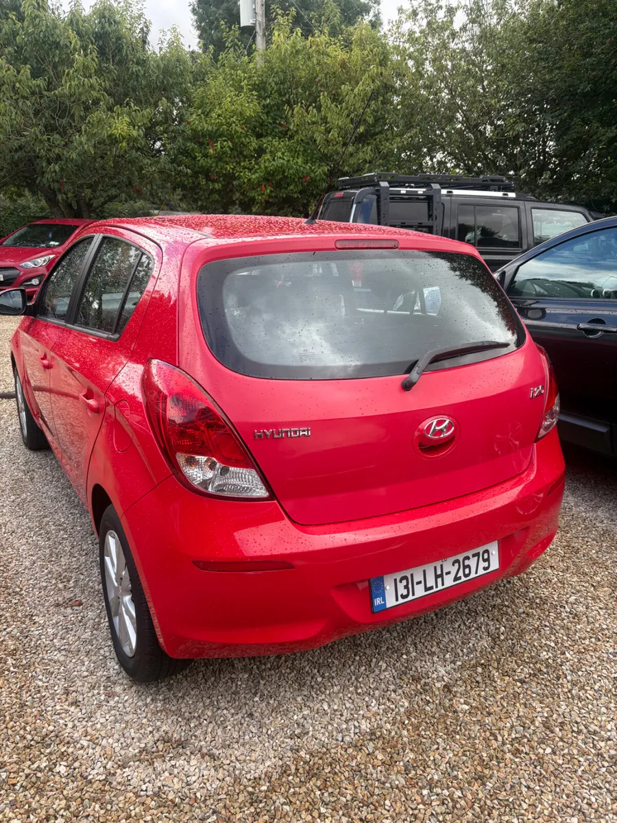 Hyundai i20 2013, 1.2 litre petrol , manual - Image 3