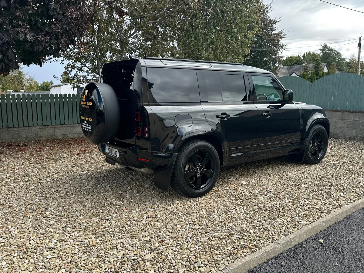 Land Rover Defender 110 X-Dyn SE D300 - Image 5