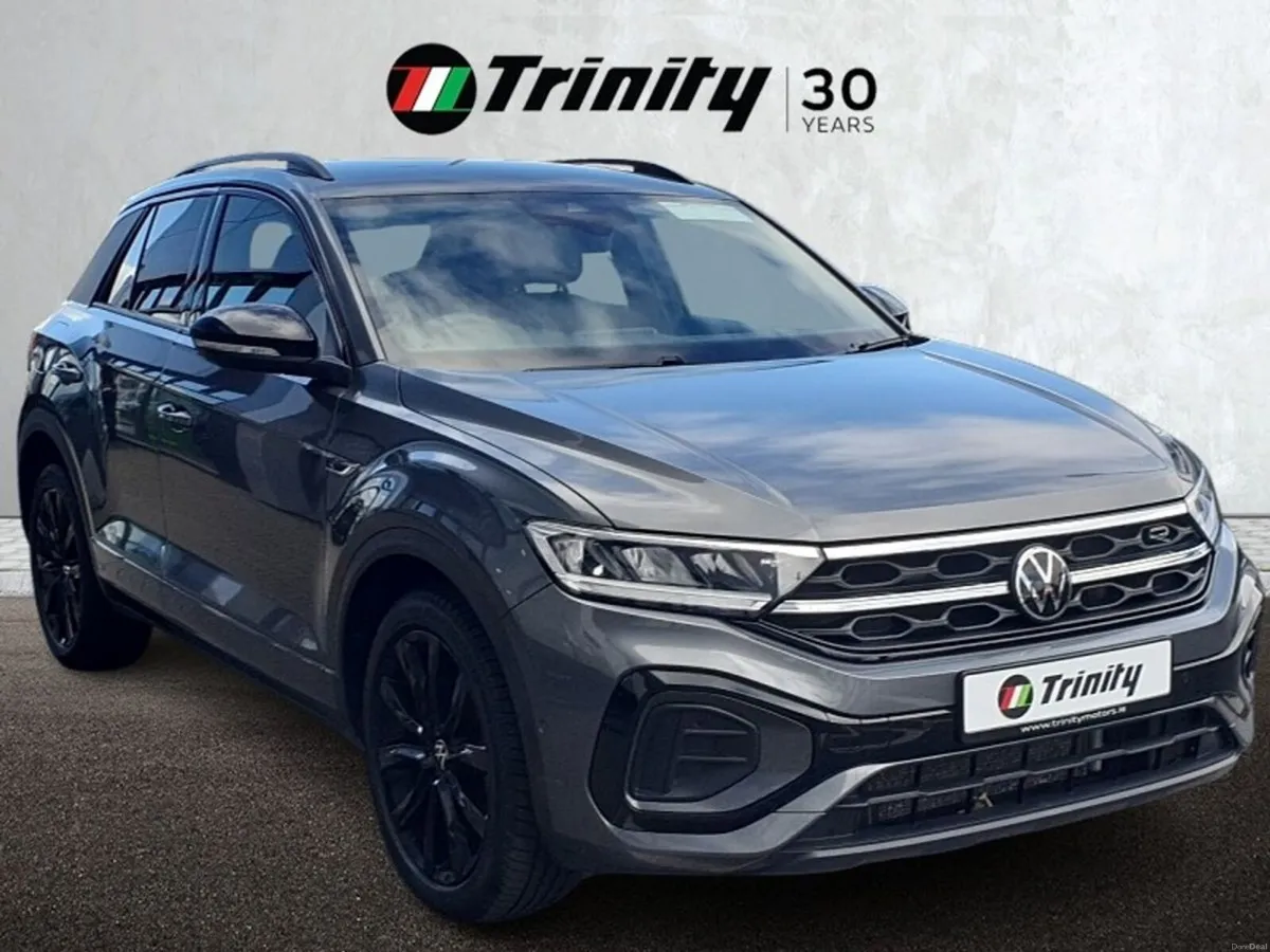 Volkswagen T-Roc ** R LINE ** STUNNING CAR ** TRIN - Image 1