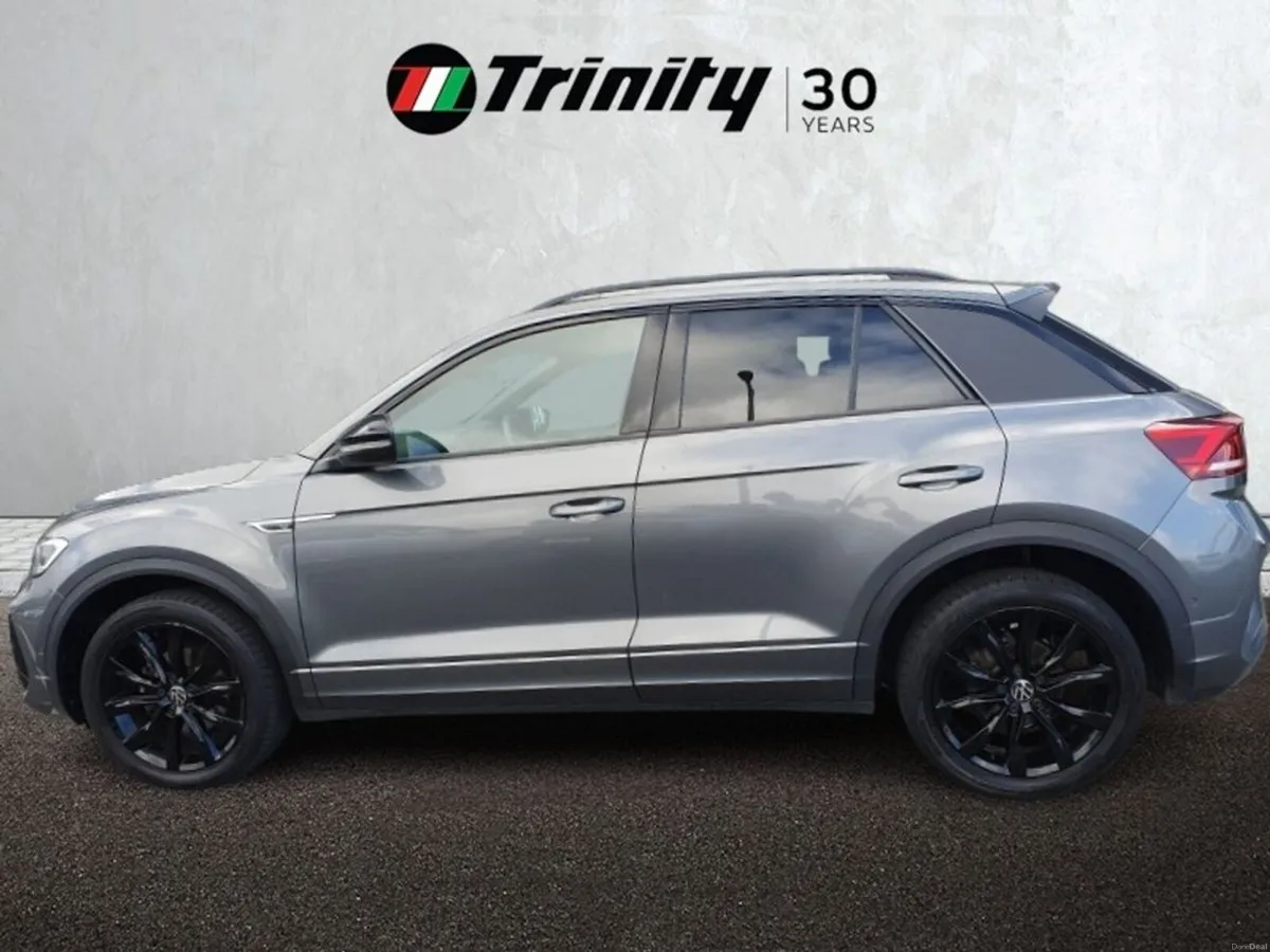 Volkswagen T-Roc ** R LINE ** STUNNING CAR ** TRIN - Image 5