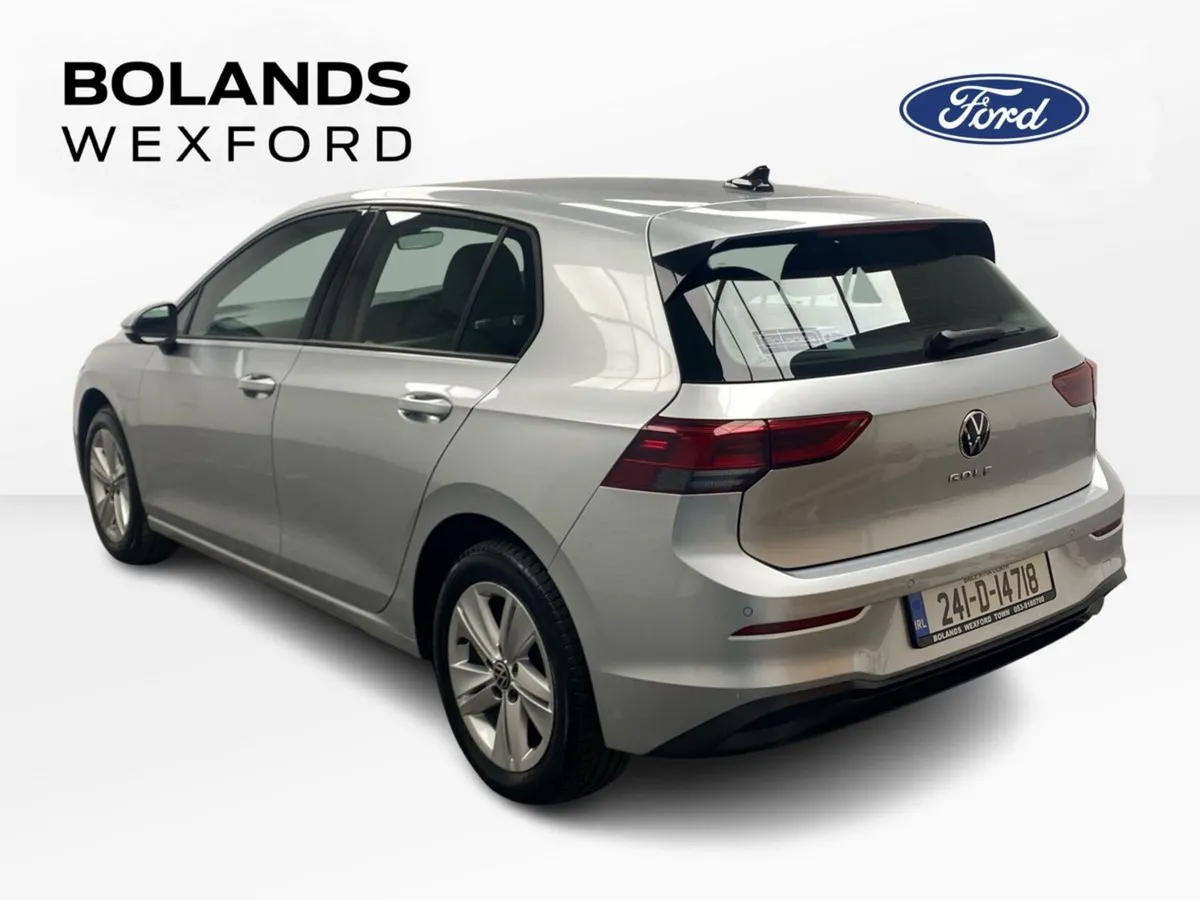 Volkswagen Golf 1.0 TSI 110HP Life - Image 3