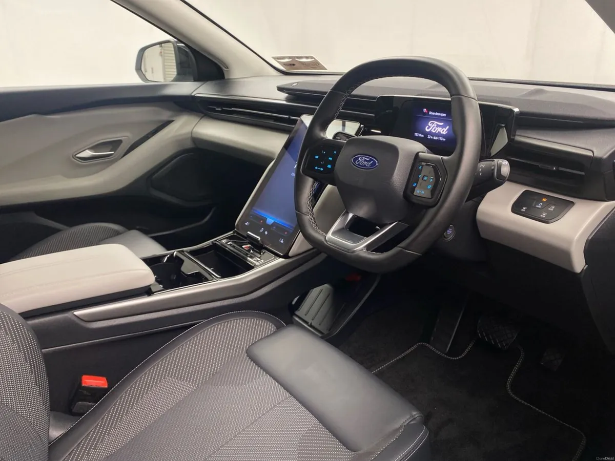 Ford Explorer Select 77kWh Extended Range RWD - Image 6