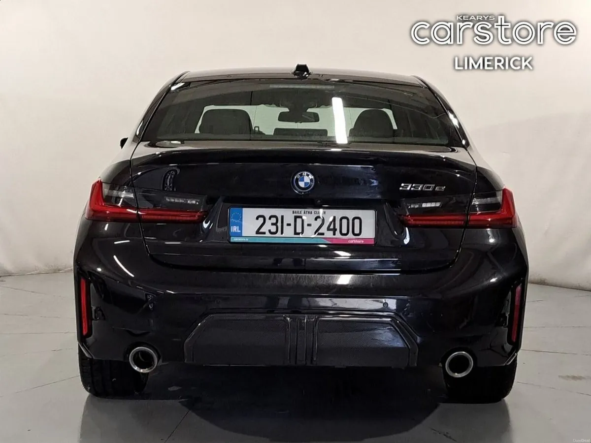 BMW 3-Series 330e M Sport *M PERFORMANCE EXTERIOR - Image 4