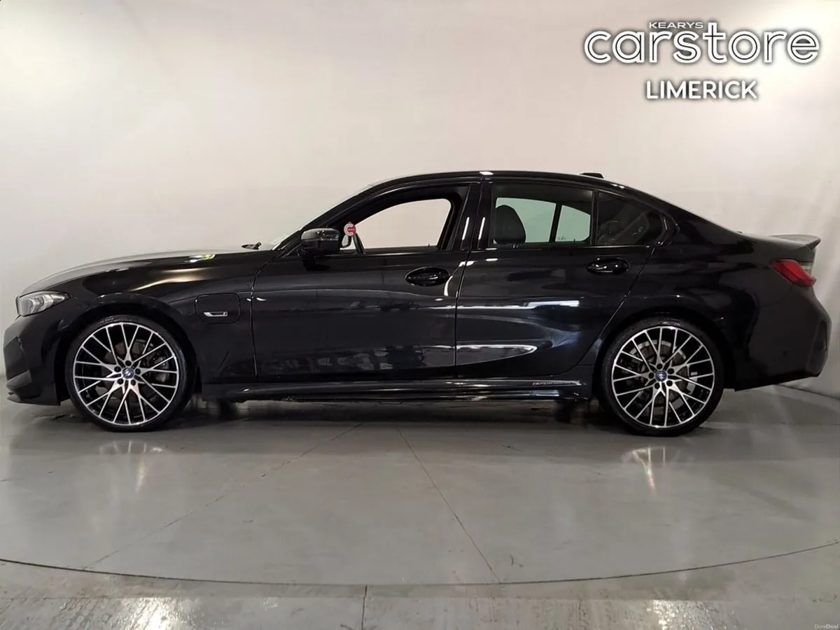 BMW 3-Series 330e M Sport *M PERFORMANCE EXTERIOR - Image 6