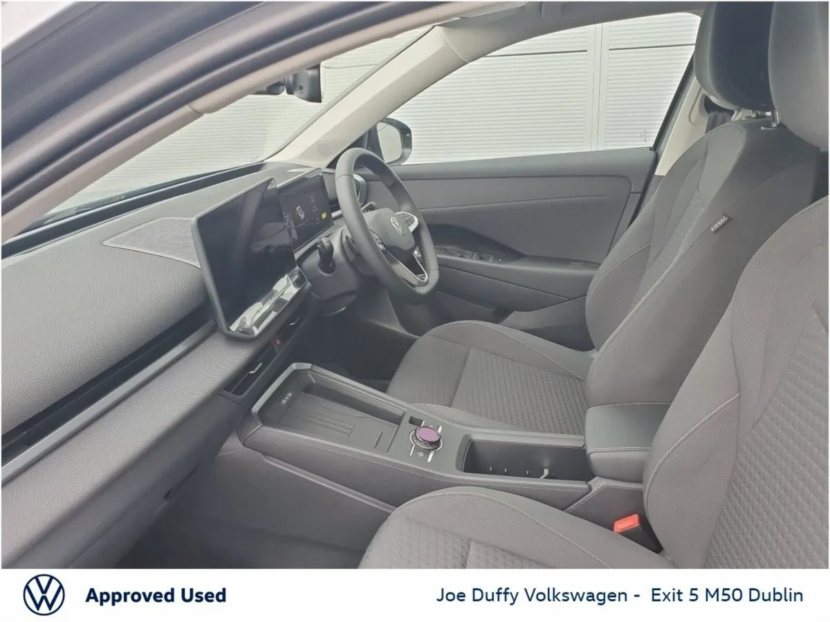 Volkswagen T-Roc LIFE 1.5TSI 116HP MHEV - Image 3