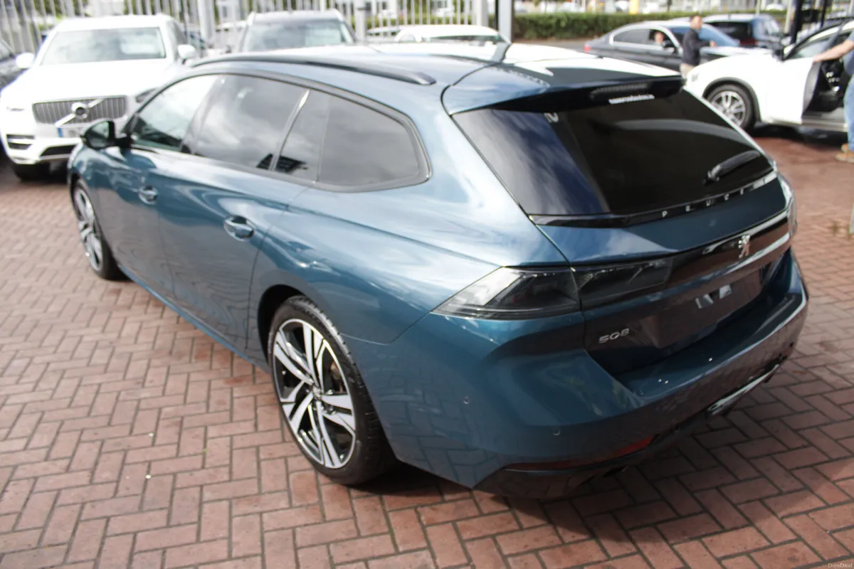 2.0HDI GT-LINE 5DR ESTATE AUTO   // 1 OWNER WITH O - Image 6