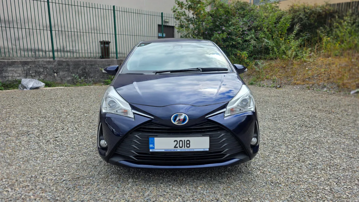 2018 Toyota Vitz Hybrid - Image 3