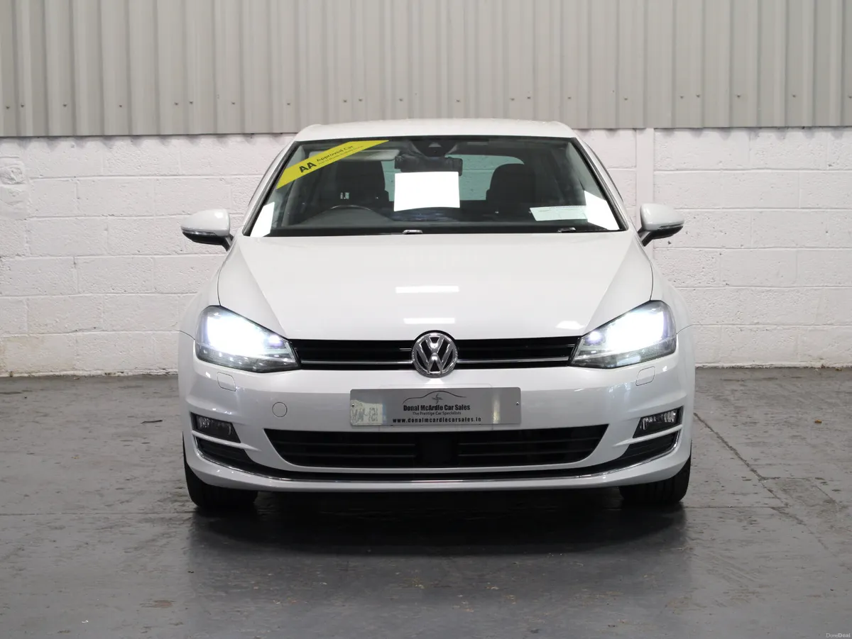 2017 Volkswagen golf - Image 2