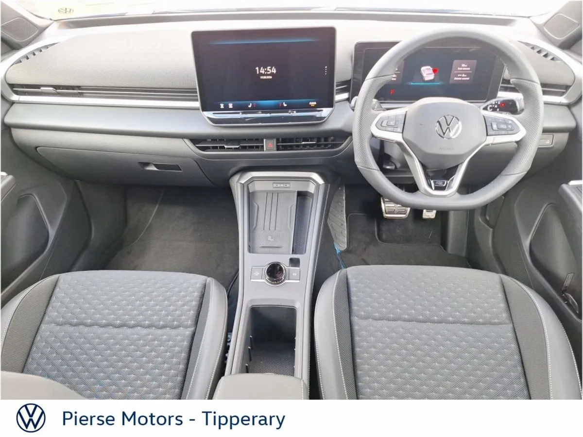 Volkswagen T-Roc R-LINE 1.5TSI 150HP MHEV - Image 4