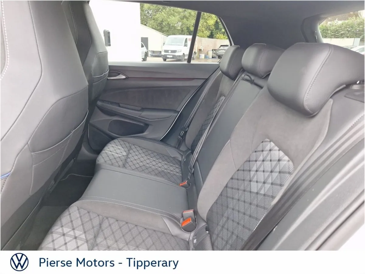 Volkswagen Golf GOLF R-LINE 1.5 TSI 150HP - Image 6