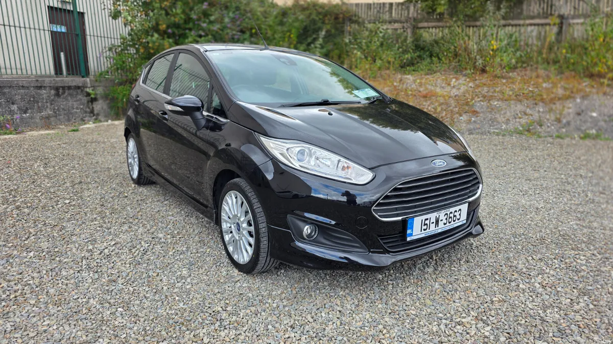 2015 Ford Fiesta Automatic - Image 2