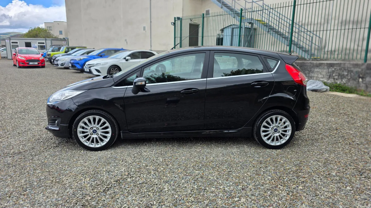 2015 Ford Fiesta Automatic - Image 5