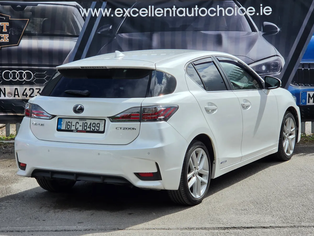 Lexus CT200h 2016 PEARL WHITE HYBRID IMMACULATE! - Image 4