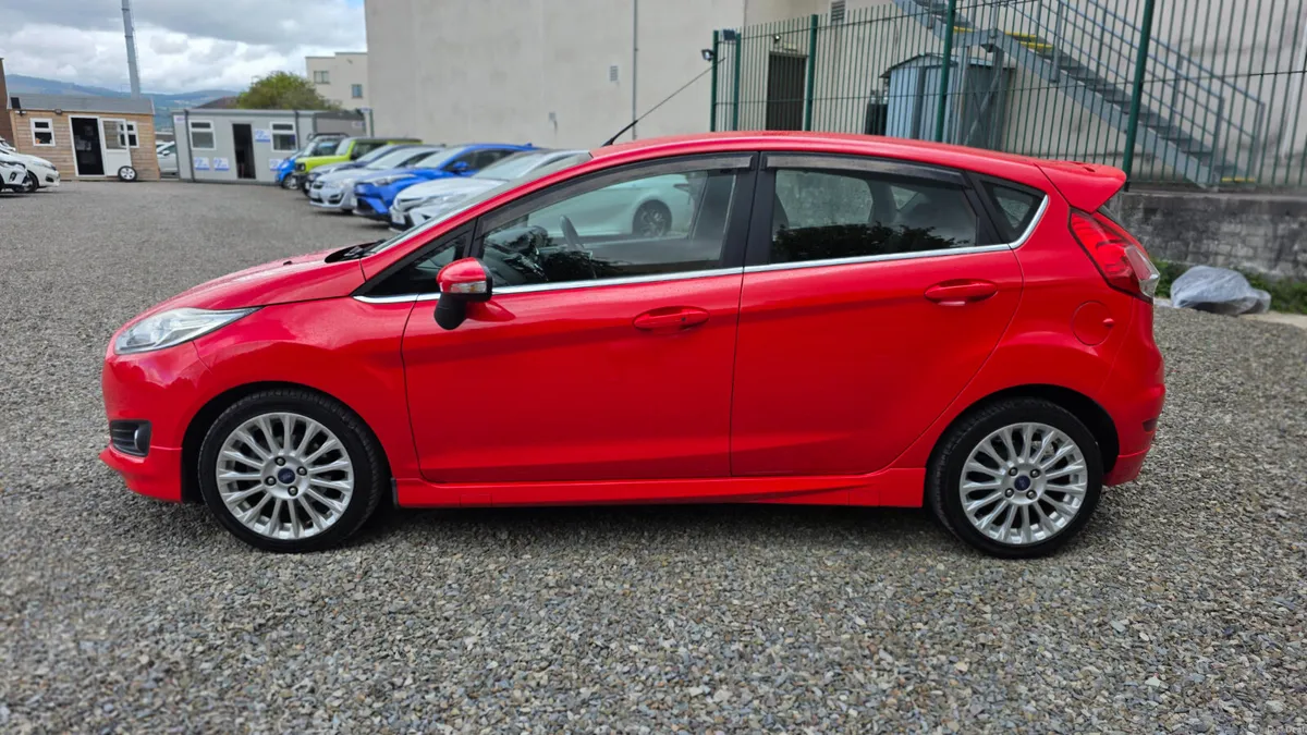 2015 Ford Fiesta Automatic - Image 5