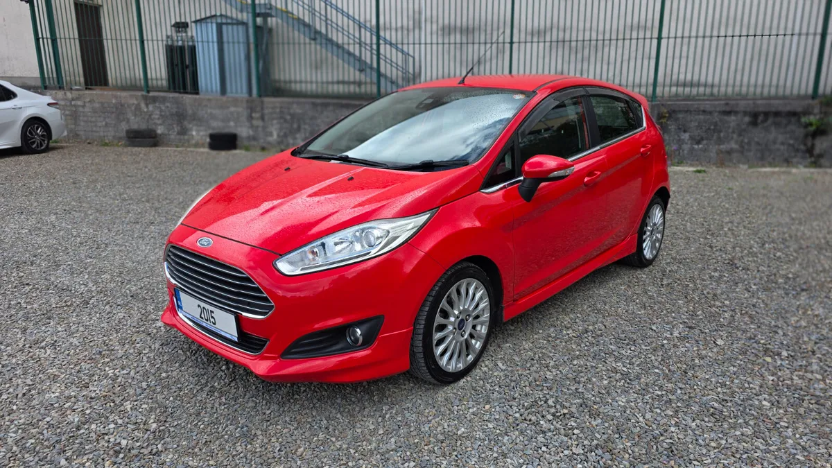 2015 Ford Fiesta Automatic - Image 4
