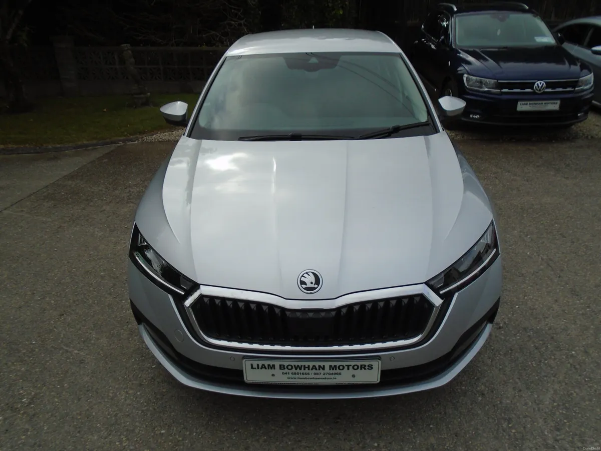 Skoda Octavia 2023,camera,fogs,parking sensors,1.6 - Image 3