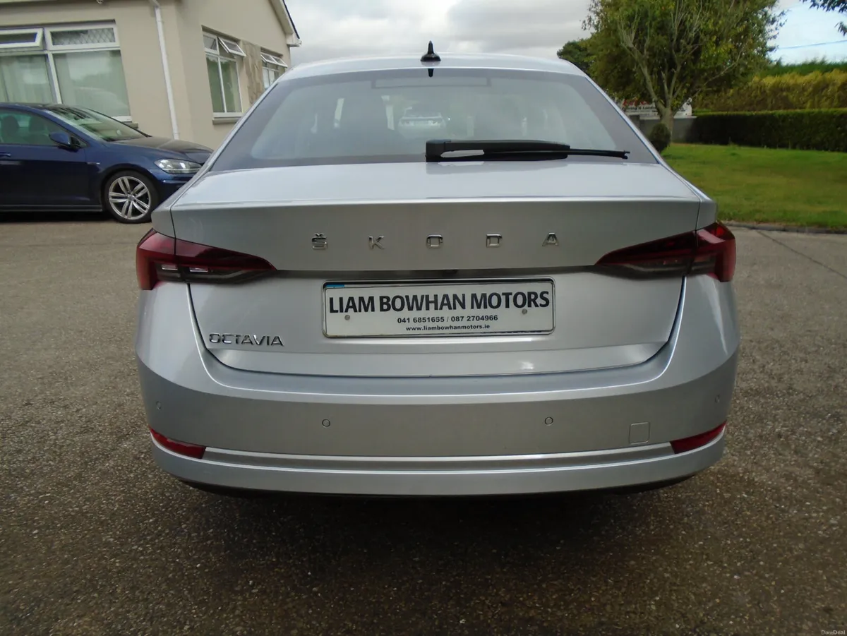 Skoda Octavia 2023,camera,fogs,parking sensors,1.6 - Image 6