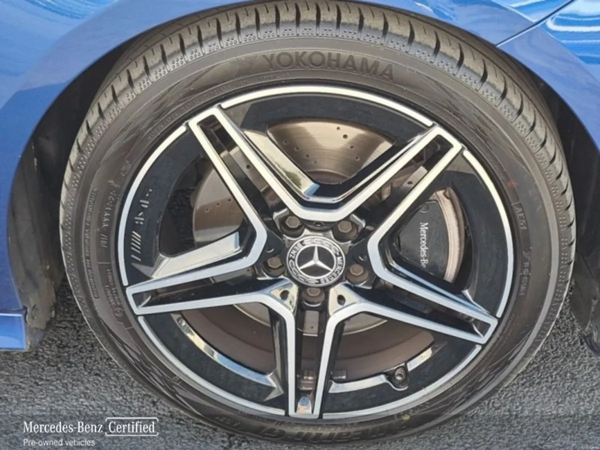 Mercedes-Benz CLA CLA 200d Coup A/T AMG Line Pan R - Image 5