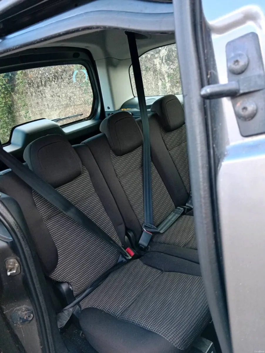 Car Peugeot Horizon Wheelchair accessible - Image 3