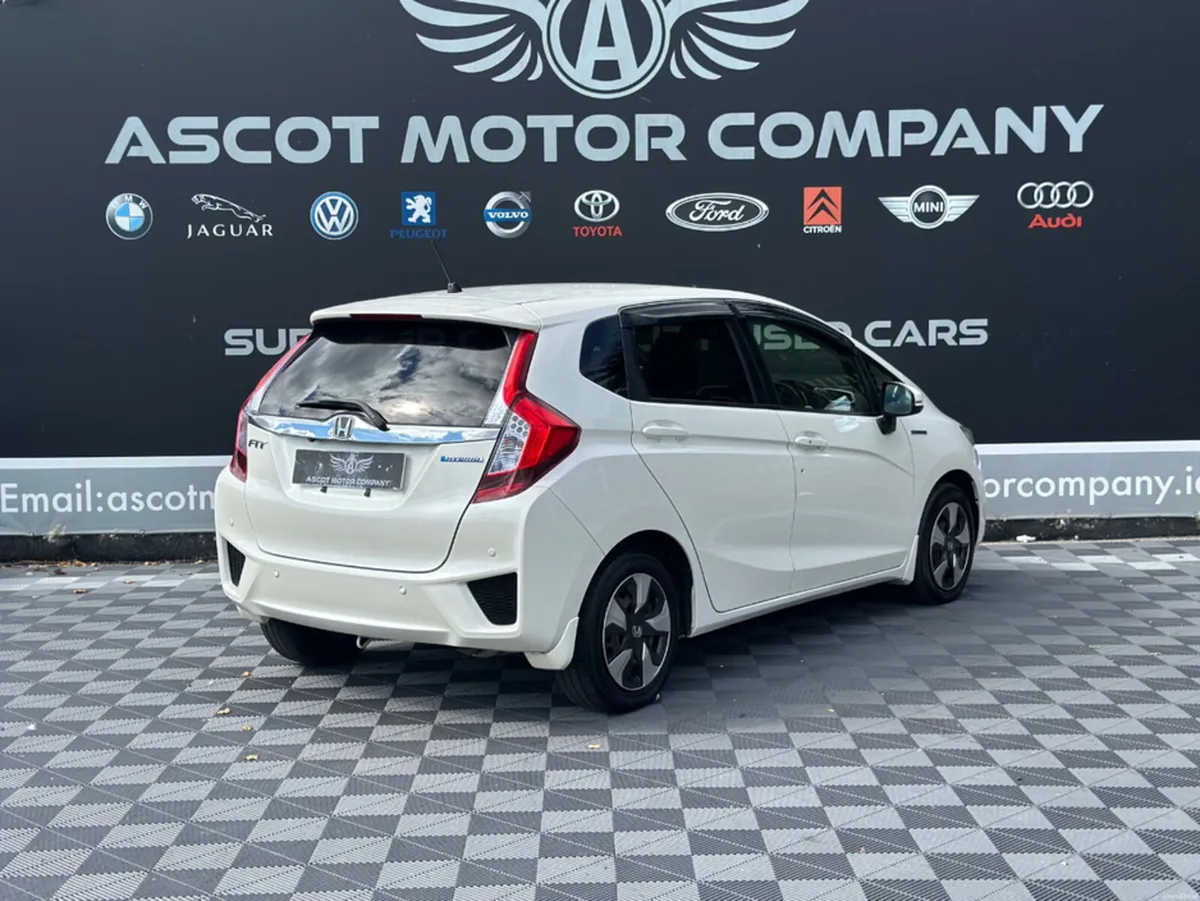 Honda Fit 1.5 Petrol Hybrid, Automatic - Image 6