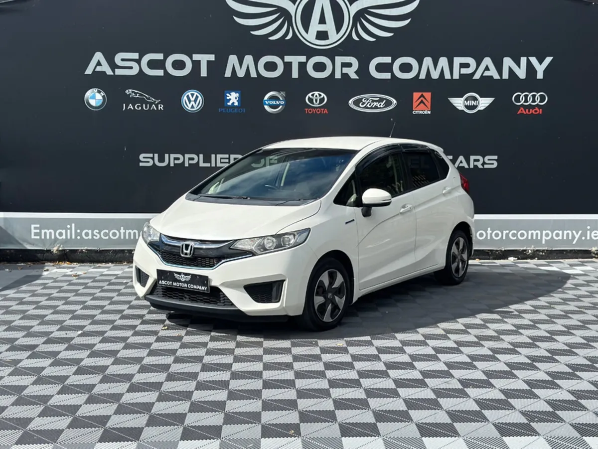 Honda Fit 1.5 Petrol Hybrid, Automatic - Image 2