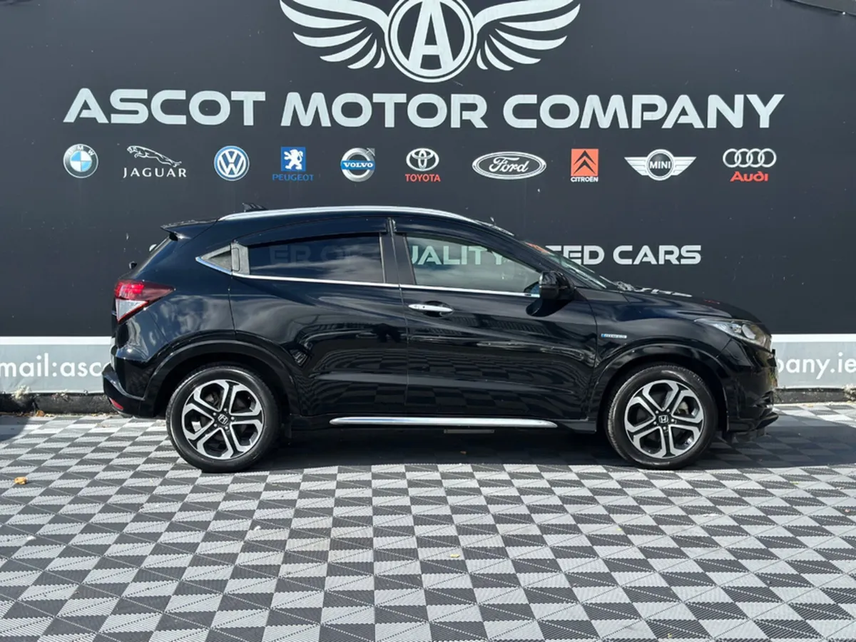 Honda Vezel 1.5 Petrol Hybrid - Image 5