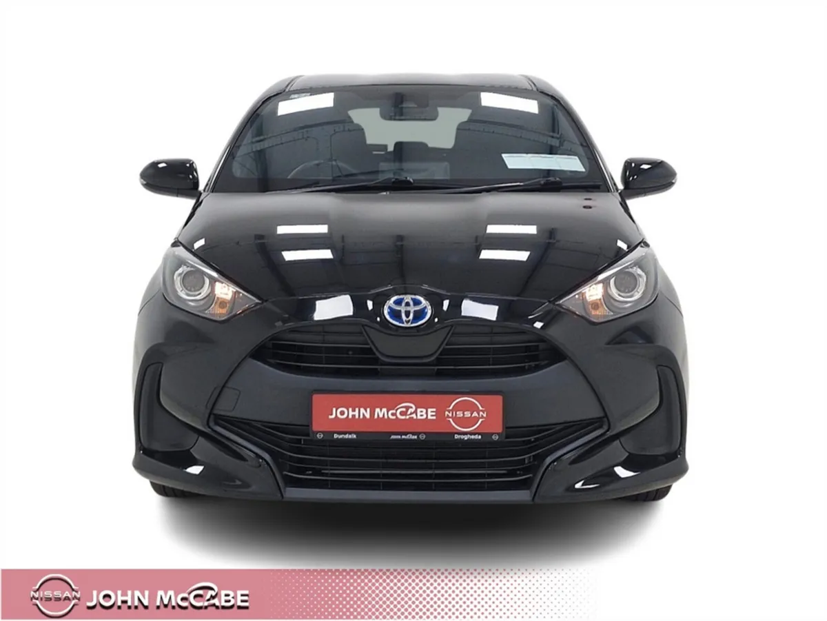 Toyota Yaris HYBRID LUNA AUTOMATIC *RETAIL PRICE € - Image 2