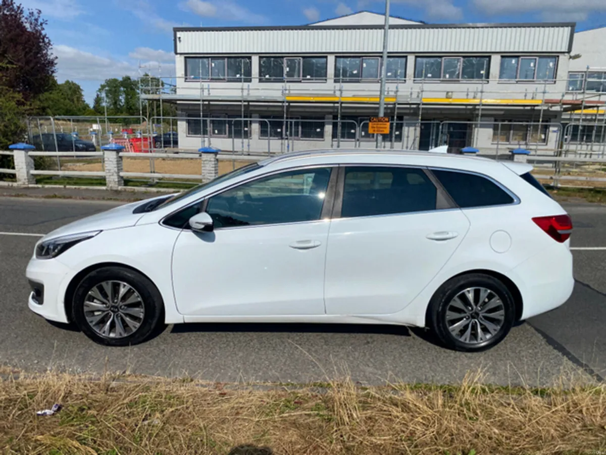 Kia Ceed CEE'D SPORTWAGON 1.6 SAM 5DR EX - Image 4
