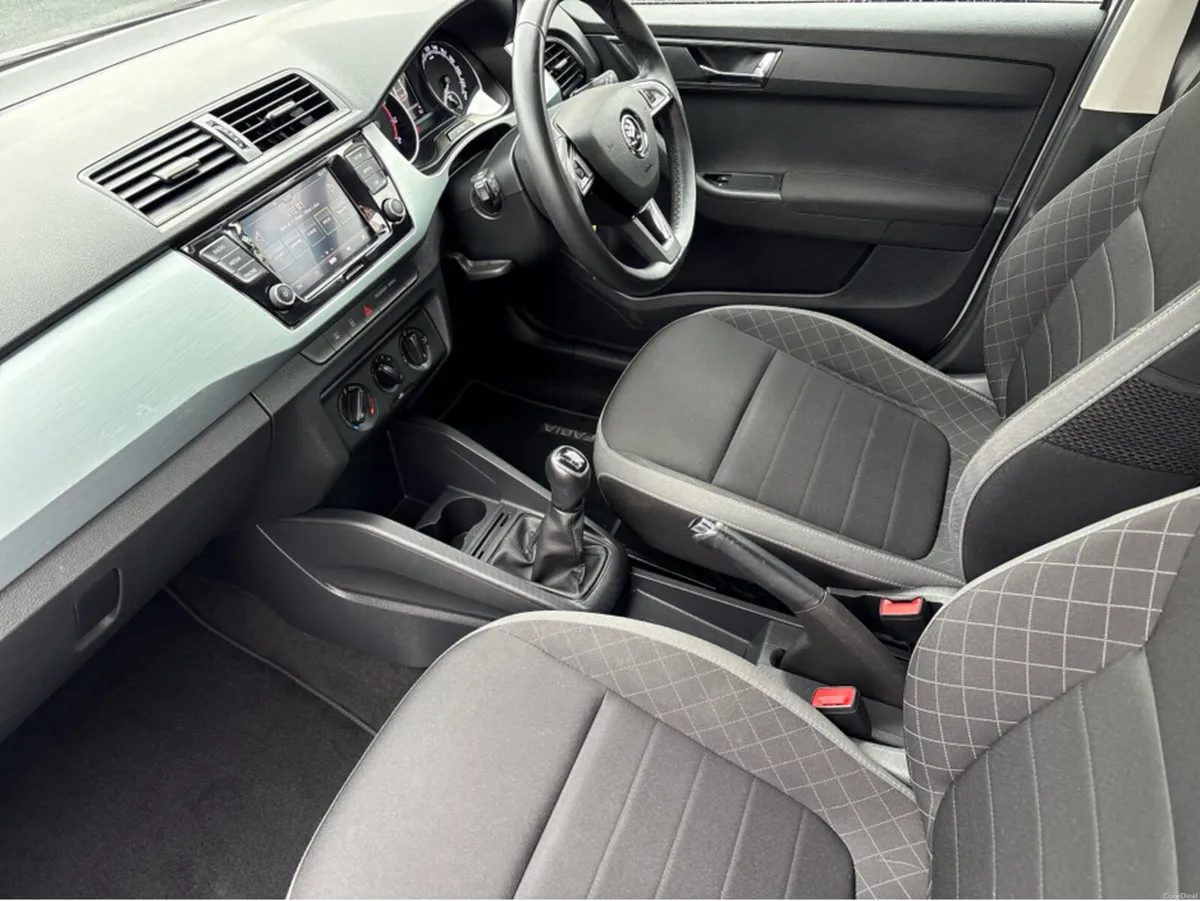 Skoda Fabia AMBITION 1.0 MPI 75HP 4DR - Image 6
