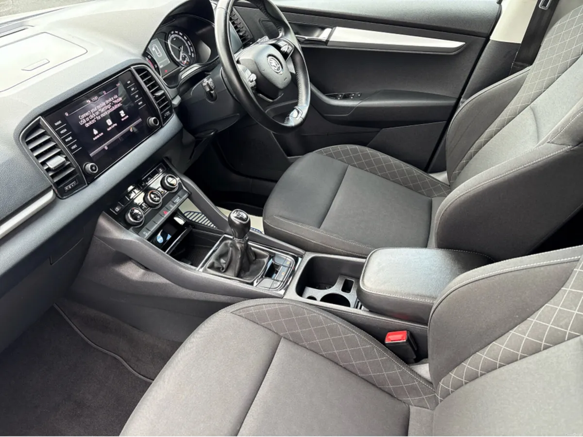 Skoda Karoq AMBITION 1.0 TSI 110HP 5DR - Image 4